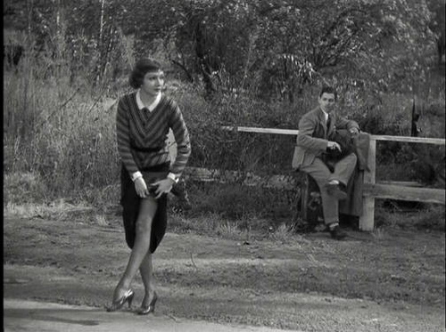 Claudette_Colbert_in_It_Happened_One_Night